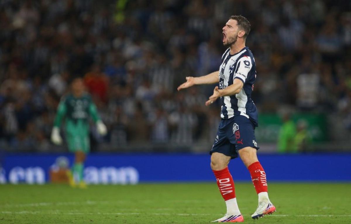 Monterrey's Belgian forward #99 Hugo Cuypers celebrates after scoring his team's first goal during the Liga MX Apertura tournament football match between Monterrey and San Luis, at BBVA stadium in Guadalupe, state of Nuevo Leon, Mexico on August 30, 2026. Julio Cesar AGUILAR / AFP