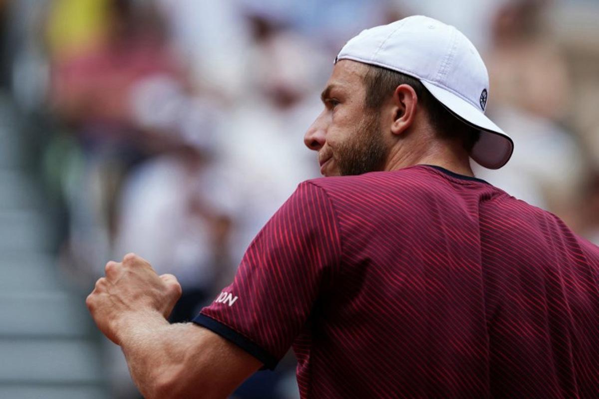Netherlands' Tallon Griekspoor reacts to a point against Germany's Alexander Zverev during their men's singles match on day 9 of the French Open tennis tournament on Court Suzanne-Lenglen at the Roland-Garros Complex in Paris on June 2, 2025. Dimitar DILKOFF / AFP