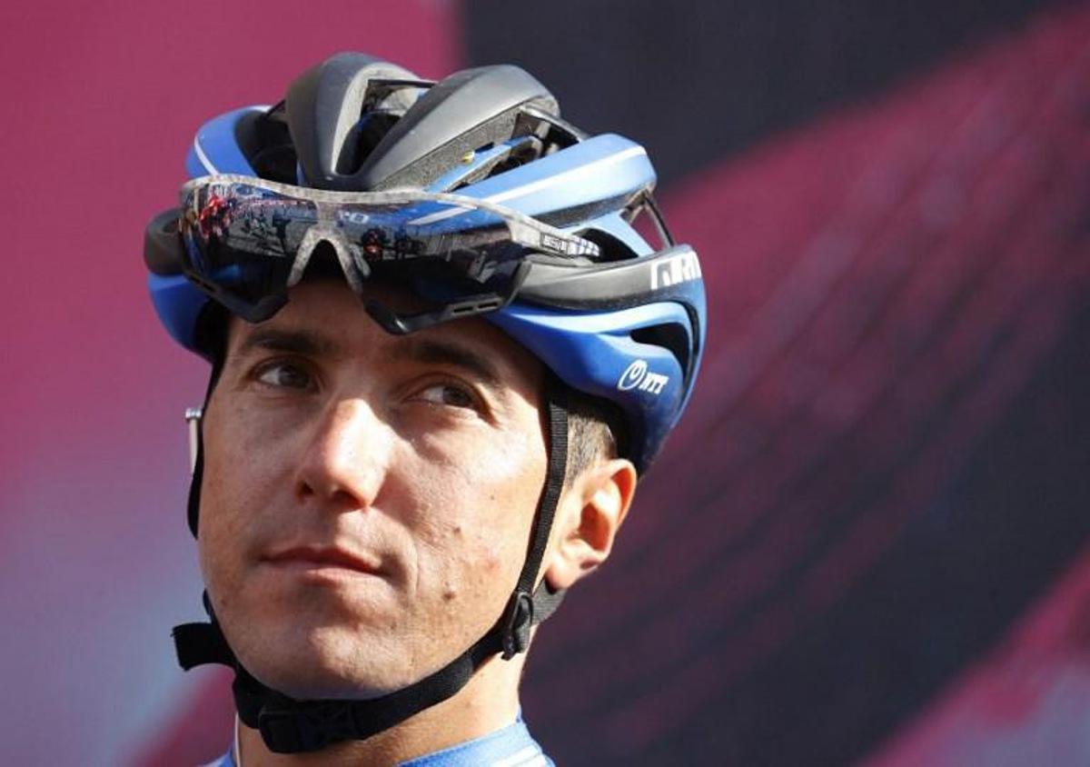 Team NTT rider Italy's Domenico Pozzovivo looks on prior the start of the 10th stage of the Giro d'Italia 2020 cycling race, a 177-kilometer route between Lanciano and Tortoreto, on October 13, 2020. Luca Bettini / AFP