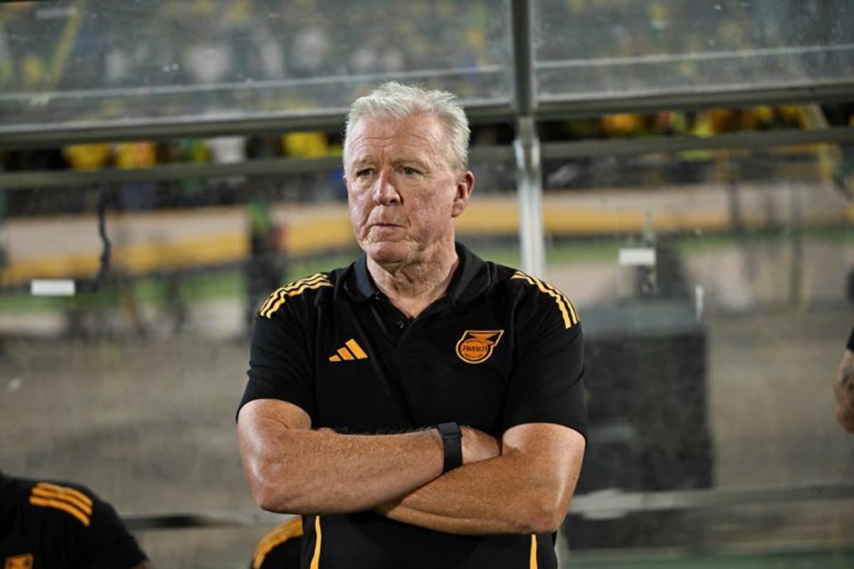 Jamaica's head coach British Steve McClaren watches from the sidelines during the World Cup qualifier football match between Jamaica and Curacao at the National Stadium in Kingston, Jamaica on November 18, 2025. Ricardo Makyn / AFP