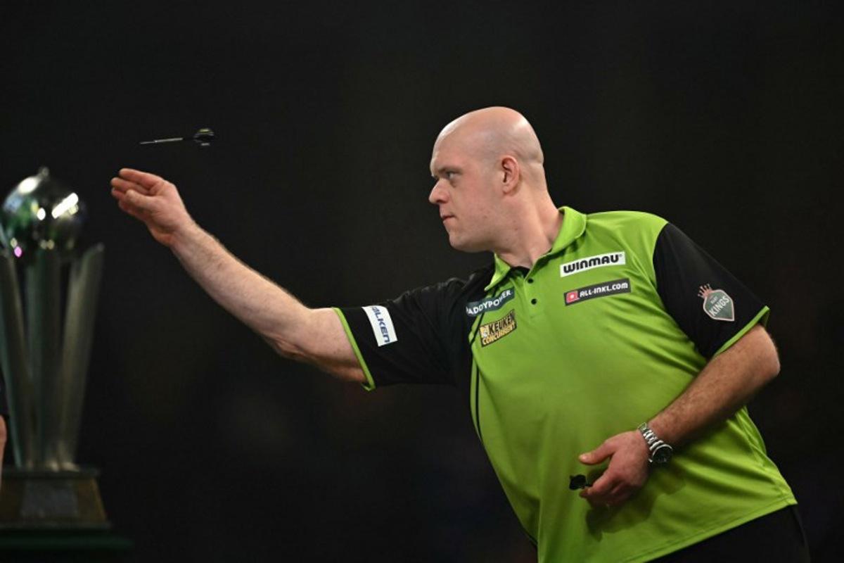 Netherlands' Michael van Gerwen plays against England's Luke Littler during the PDC World Darts Championship final, at Alexandra Palace in London on January 3, 2025. Ben STANSALL / AFP