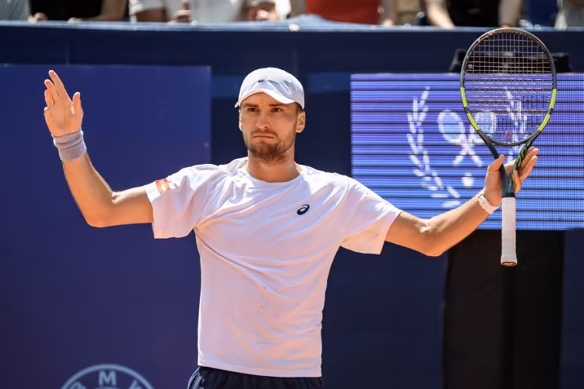 Belgium's Raphael Collignon reacts during his men's singles final match against Greece's Stefanos Tsitsipas at the Swiss Open tennis tournament in Gstaad, on July 19, 2026. Fabrice COFFRINI / AFP