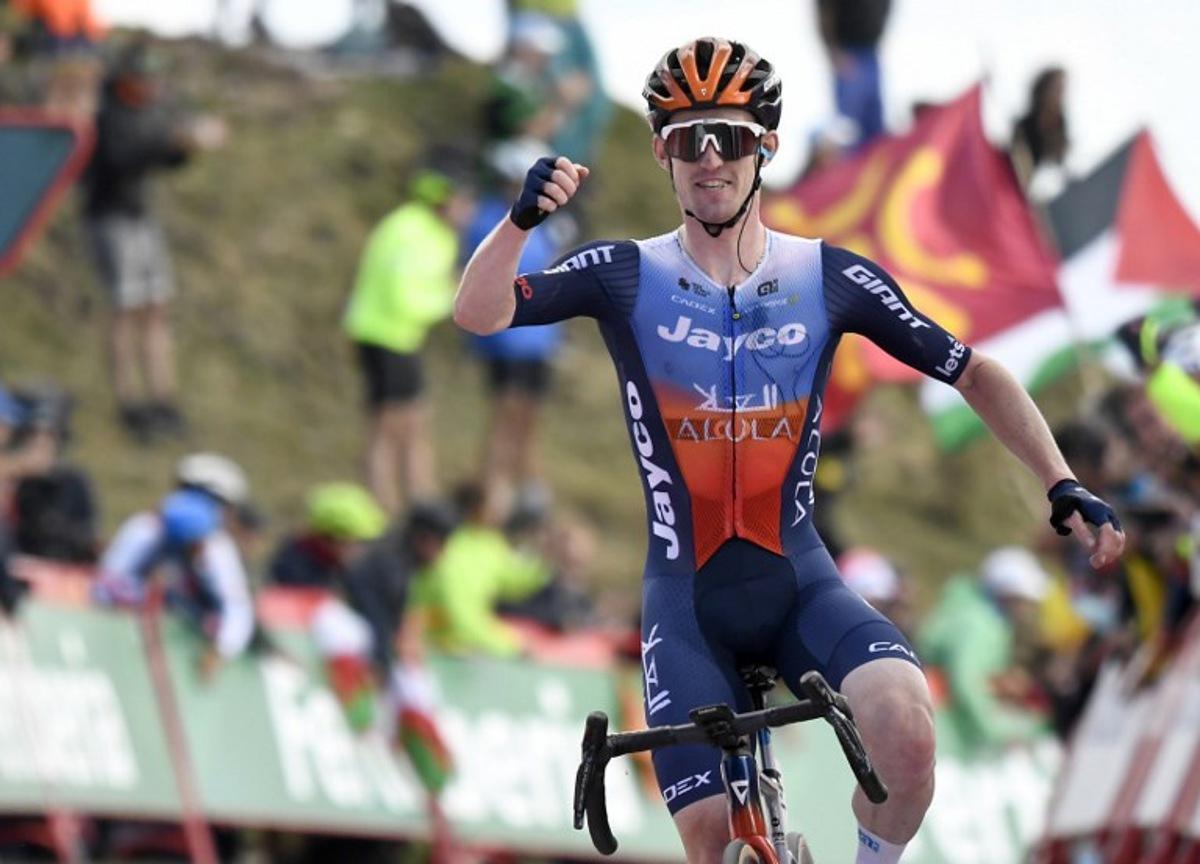 Team Jayco-AlUla's Eddie Dunbar celebrates crossing first the finish line of the stage 20 of the Vuelta a Espana, a 172 km race between Villarcayo and Picon Blanco, on September 7, 2024. ANDER GILLENEA / AFP