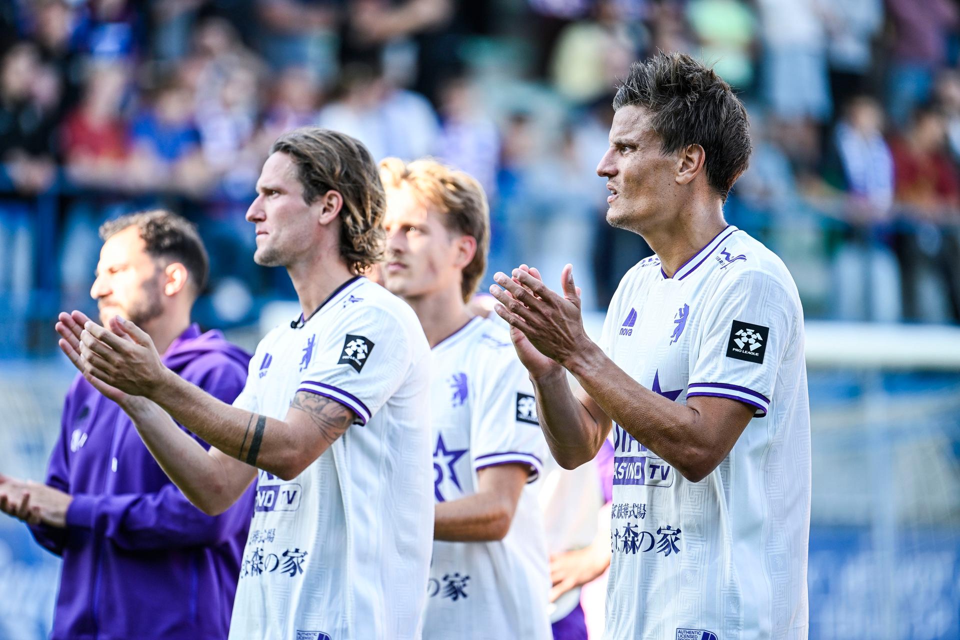 Beerschot's Jelle Vossen looks dejected after losing a soccer match between FCV Dender EH and Beerschot VA, Saturday 22 August 2026 in Denderleeuw, on day 2 of the 2026-2027 'Challenger Pro League' 1B second division of the Belgian championship. BELGA PHOTO TOM GOYVAERT