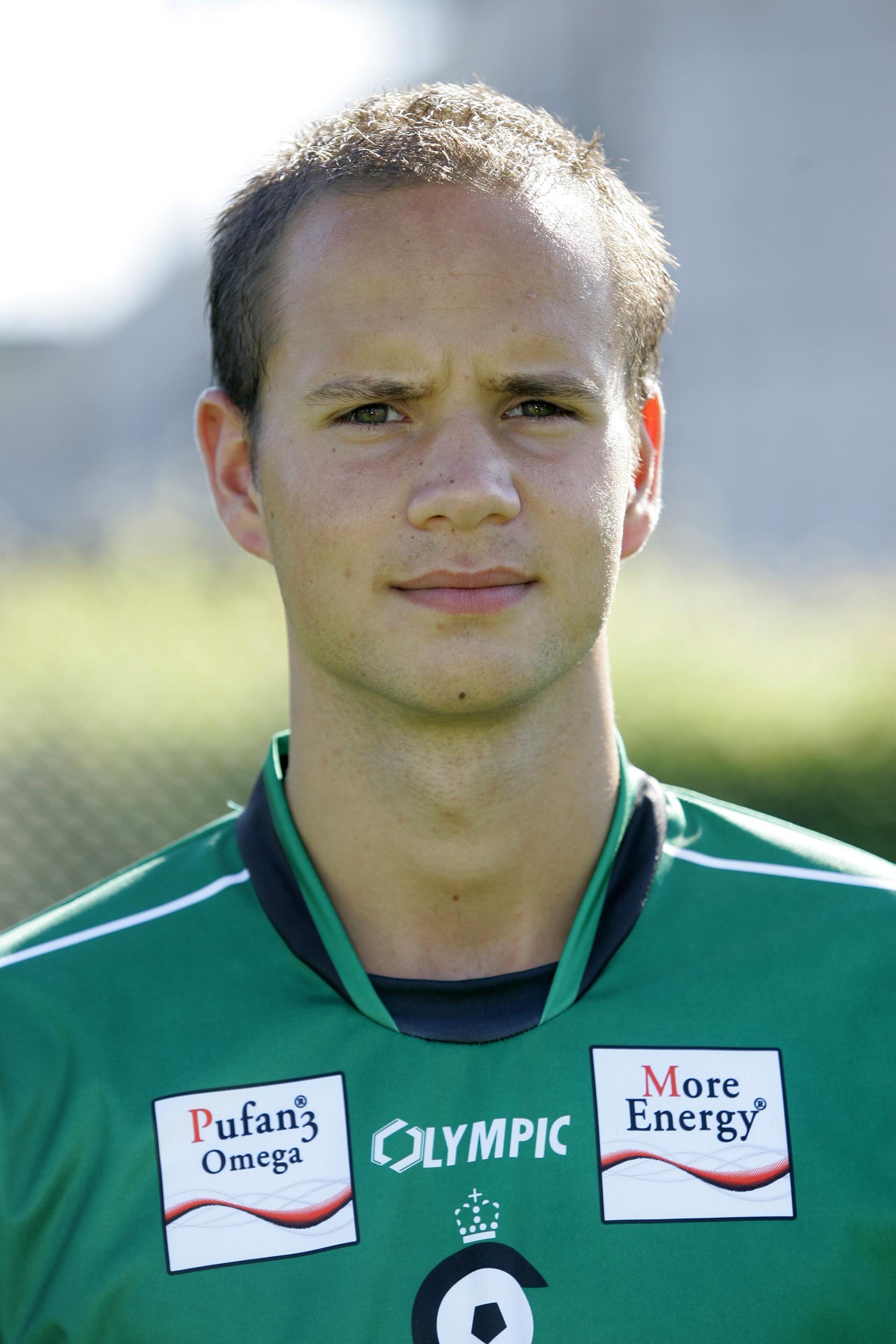 20060717 - BRUGGE, BELGIUM : Wouter Artz poses for a portrait picture, Monday 17 July 2006, during the official presentation of Cercle Brugge soccer team for the 2006-2007 season. BELGA PHOTO