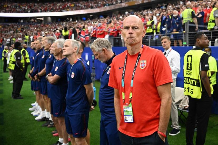 Norway's head coach Staale Solbakken reacts prior to the 2026 World Cup round of 32 football match between Ivory Coast and Norway at the Dallas Stadium in Arlington on June 30, 2026. Paul ELLIS / AFP