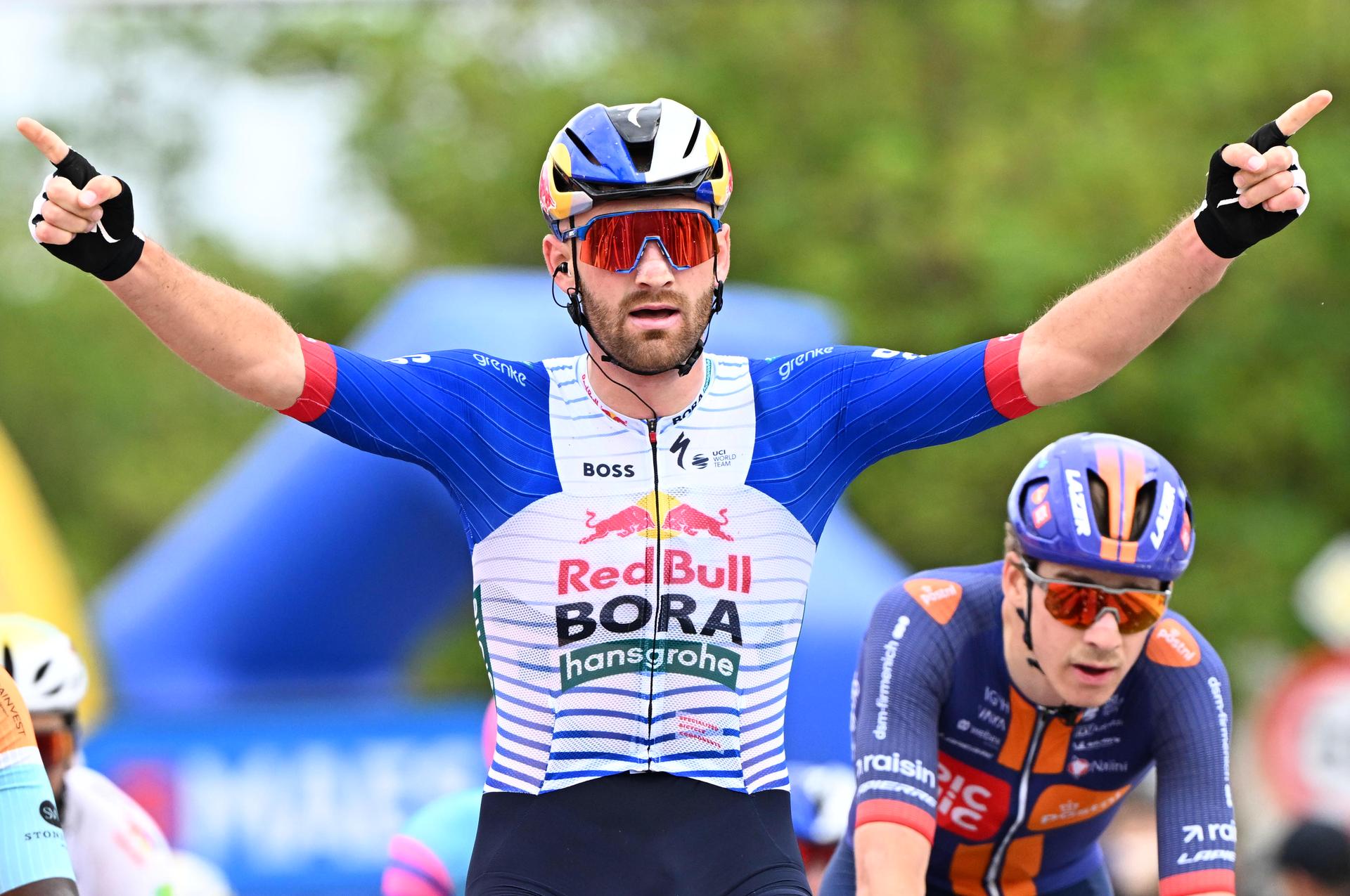 Belgian Jordi Meeus of Red Bull-BORA-hansgrohe and pictured crossing the finish line of the Brussels Cycling Classic one day cycling race, 206,3 km with start and finish in Brussels, Sunday 07 June 2026. BELGA PHOTO JASPER JACOBS