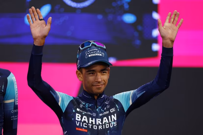 Bahrain - Victorious Colombian rider Santiago Buitrago waves during the team presentation in Burgas, on May 6, 2026, two days before the departure of the Giro d'Italia 2026 - Tour of Italy cycling race. The Giro d'Italia 2026 will depart from Burgas in Bulgaria on May 8, 2026 and finish in Rome on May 31, 2026. Luca Bettini / AFP