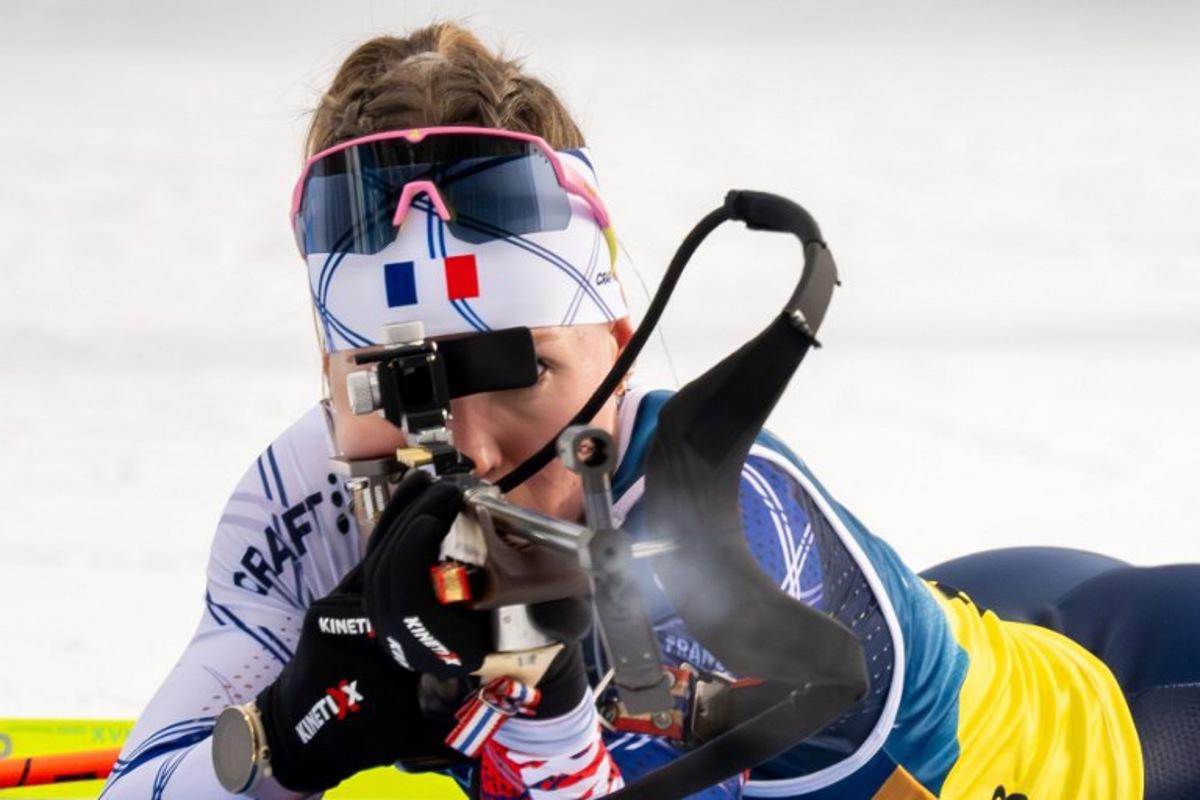 France's Oceane Michelon shoots in the women's biathlon 4x6km relay event during the Milano Cortina 2026 Winter Olympic Games at the Anterselva Biathlon Arena (Sudtirol Arena) in Anterselva (Val Pusteria) on February 18, 2026. FRANCOIS-XAVIER MARIT / AFP
