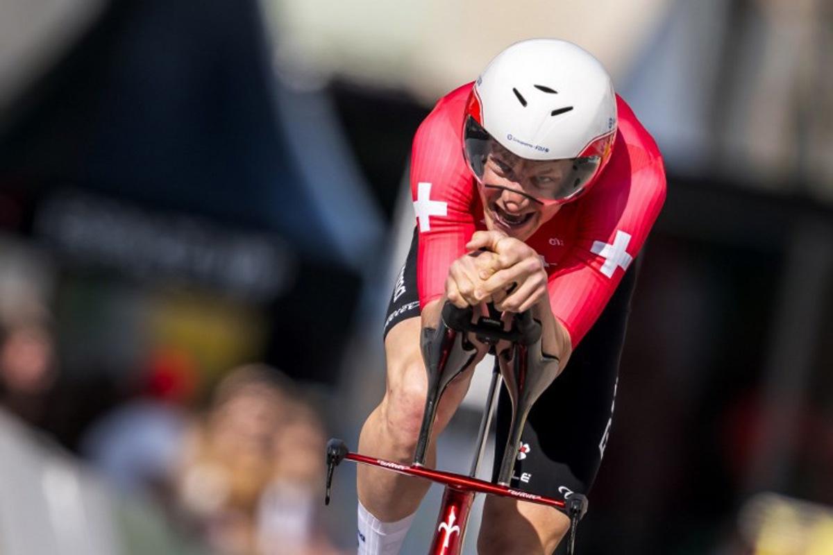 Switzerland's Stefan Küng (Groupama) competes in the prologue of the Tour of Romandie UCI cycling World tour, a 3.4 km time trial from Saint-Imier to Saint-Imier, on April 29, 2025. Fabrice COFFRINI / AFP