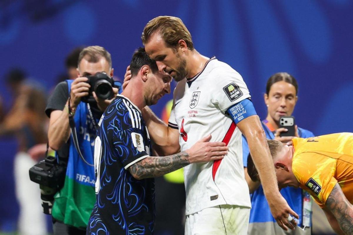Argentina's forward #10 Lionel Messi (L) and England's forward #09 Harry Kane (R) hug after the 2026 World Cup football tournament semi-final match between England and Argentina at the Atlanta Stadium in Atlanta on July 15, 2026. Odd ANDERSEN / AFP