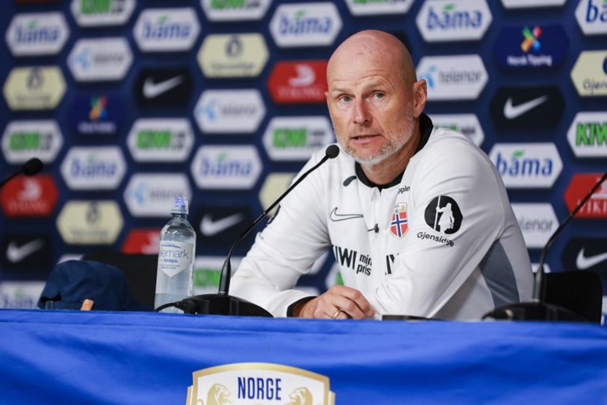 Norway's head coach Stale Solbakken speaks during a press conference in Oslo May 31, 2026, on the eve of the friendly footbal match between Norway and Sweden. Trond Reidar Teigen / NTB / AFP