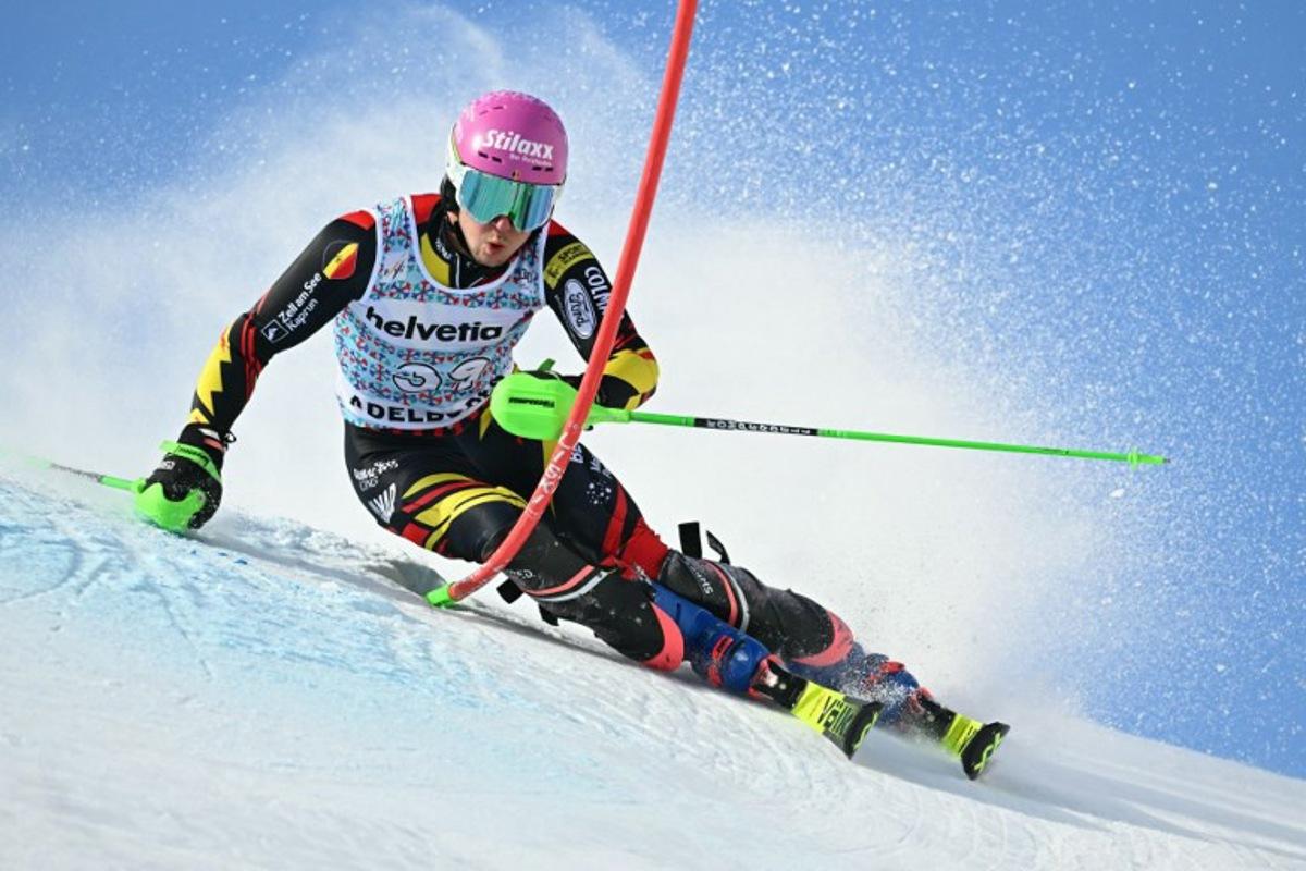 Belgium's Sam Maes competes in the first run of the Men's Slalom, part of the FIS Alpine Ski World Cup 2025-2026 in Adelboden, soutwestern Switzerland on January 11, 2026. Fabrice COFFRINI / AFP