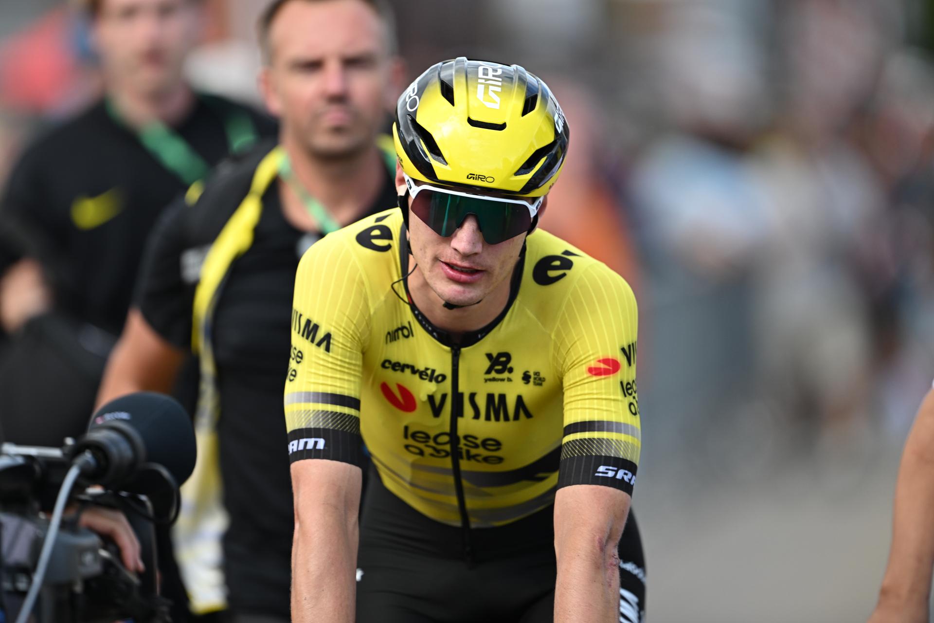 Dutch Olav Kooij of Team Visma-Lease a Bike celebrates after winning the second stage of the 'Renewi Tour' multi-stage cycling race, from Blankenberge to Ardooie (169,4 km) on Thursday 21 August 2025. The five-day race takes place in Belgium and the Netherlands. BELGA PHOTO DAVID PINTENS