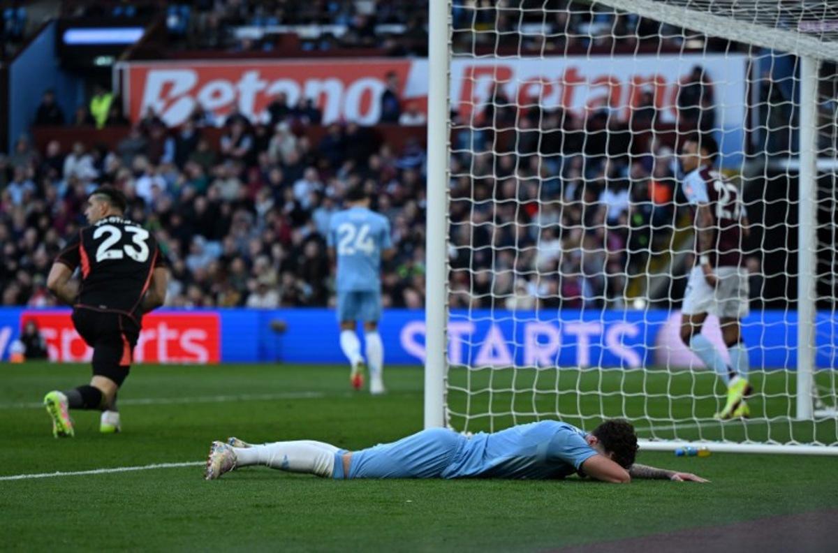 Nottingham Forest's Welsh defender #07 Neco Williams reacts after failing to score during the English Premier League football match between Aston Villa and Nottingham Forest at Villa Park in Birmingham, central England on April 5, 2025. JUSTIN TALLIS / AFP