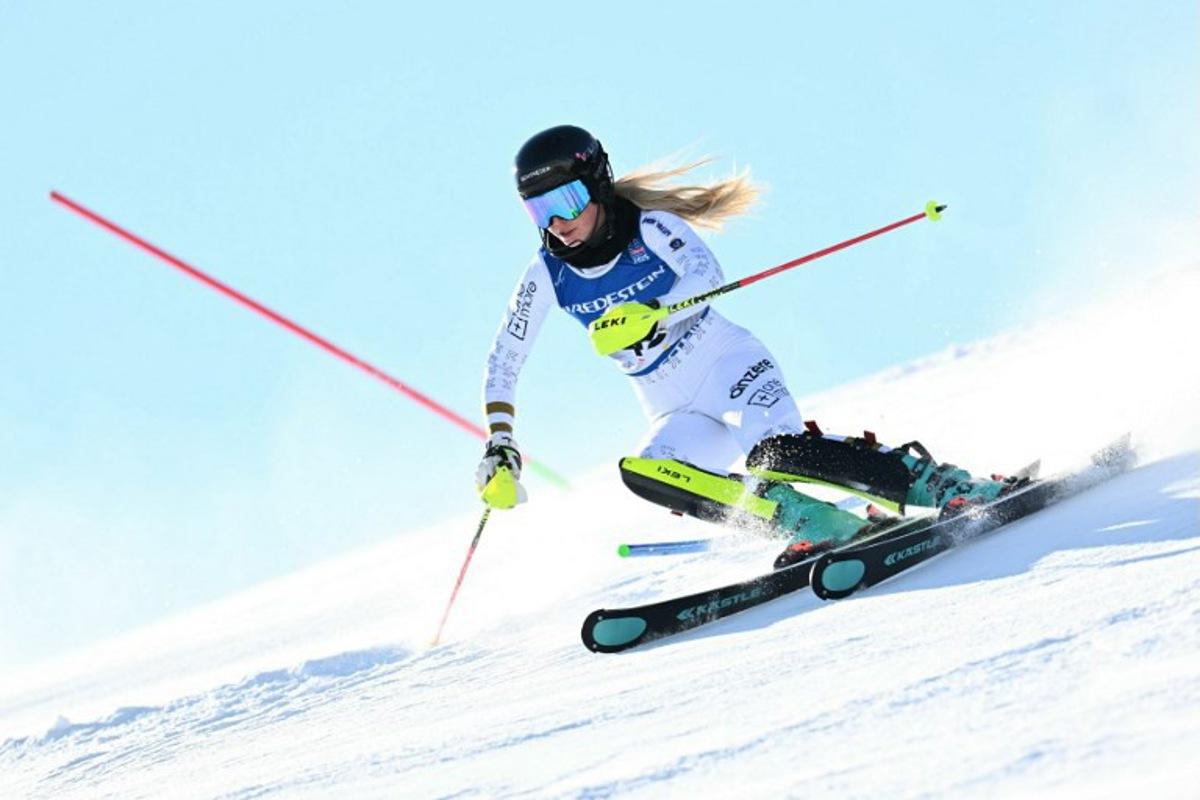 Belgium's Axelle Mollin competes in the first run of the Women's Slalom event of the Saalbach 2025 FIS Alpine World Ski Championships in Hinterglemm on February 15, 2025. Fabrice COFFRINI / AFP
