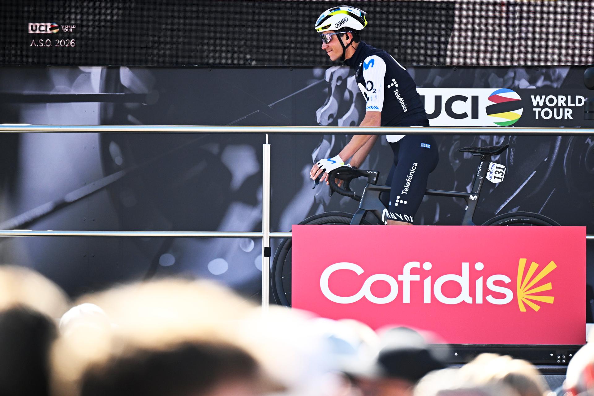 Belgian Cian Uijtdebroeks of Movistar Team pictured at the start of the men's race of the 90th edition of the 'La Fleche Wallonne', one day cycling race (Waalse Pijl - Walloon Arrow), 200 km from Herstal to Huy, Wednesday 22 April 2026. BELGA PHOTO JASPER JACOBS