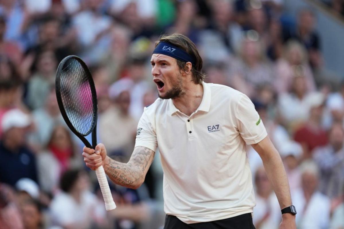 Kazakhstan's Alexander Bublik reacts after a point during his men's singles match against Britain's Jack Draper on day 9 of the French Open tennis tournament on Court Suzanne-Lenglen at the Roland-Garros Complex in Paris on June 2, 2025. Dimitar DILKOFF / AFP