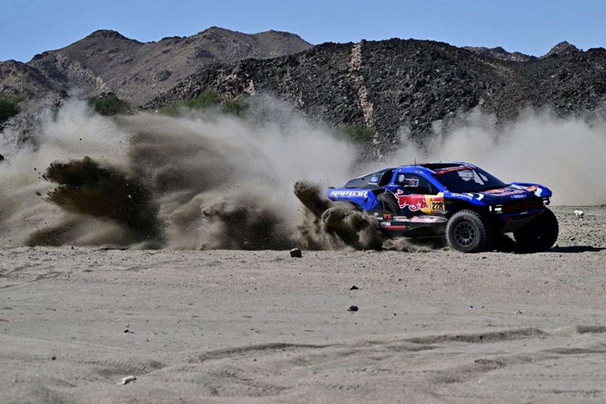 Ford Racing US driver Mitch Guthrie Jr and his co-driver US's Kellon Walch compete in the prologue, which determines the starting line-up for the first stage of the 48th edition of the Dakar Rally 2026, between Yanbu and Yanbu, Saudi Arabia, on January 3, 2026. Giuseppe CACACE / AFP
