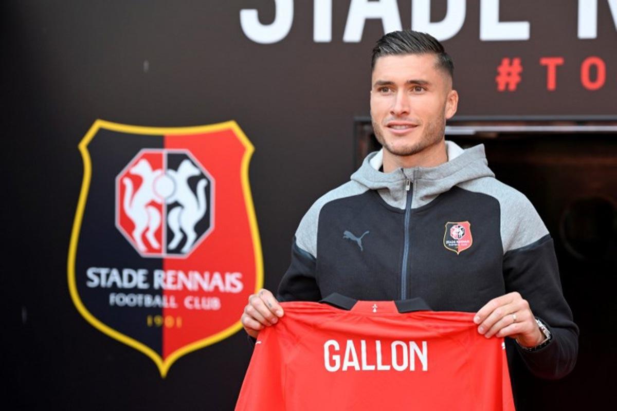 Rennes' newly recruited French goalkeeper Gauthier Gallon poses for photographers during a press conference at the Roazhon Park stadium in Rennes, northwestern France, on July 6, 2023. Damien MEYER / AFP