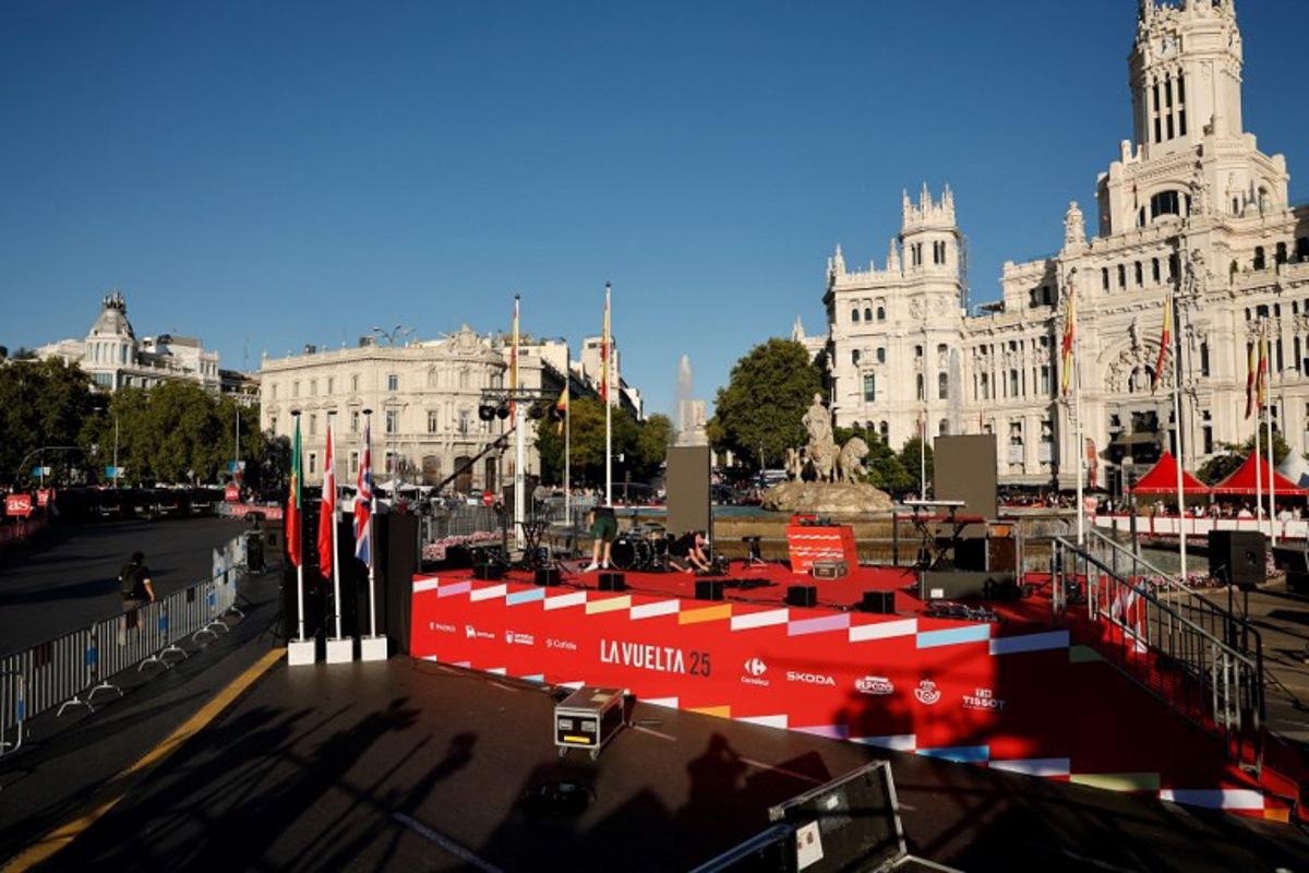 The empty podium is pictured after the 21st and last stage of the Vuelta a Espana 2025, a 101 km race between Alalpardo and Madrid, in Madrid on September 14, 2025. Vuelta final stage has been abandoned because of pro-Palestinian protests, AFP reports. Oscar DEL POZO / AFP