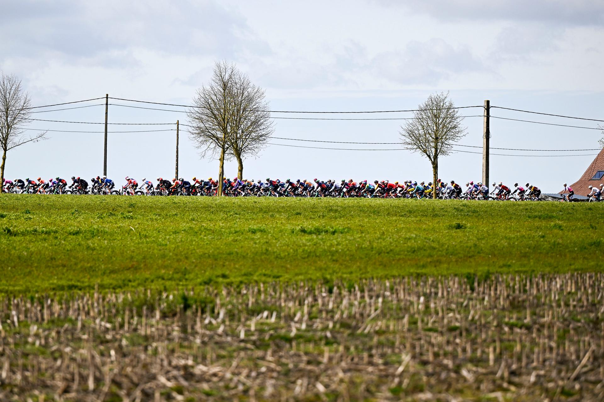 The pack of riders of the second peloton pictured in action during the men elite 'Middelkerke-Wevelgem - In Flanders Fields' one day cycling race, 240.8 km from Middelkerke to Wevelgem, on Sunday 29 March 2026. BELGA PHOTO JASPER JACOBS