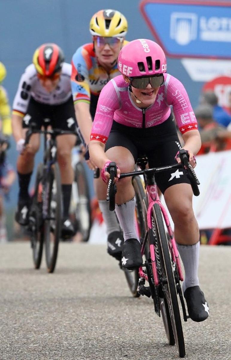 Team EF Education - Cannondale's Swiss rider Noemi Ruegg arrives at the finish in first place followed by Team Boels - Dolmans Cyclingteam's Belgian rider Lotte Kopecky and Team FDJ - SUEZ's German rider Franziska Koch, at the end of the first stage of the 2026 La Vuelta Femenina cycling tour of Spain, a 113.9 km race between Marin and Salvaterra do Mino, on May 3, 2026. Miguel RIOPA / AFP