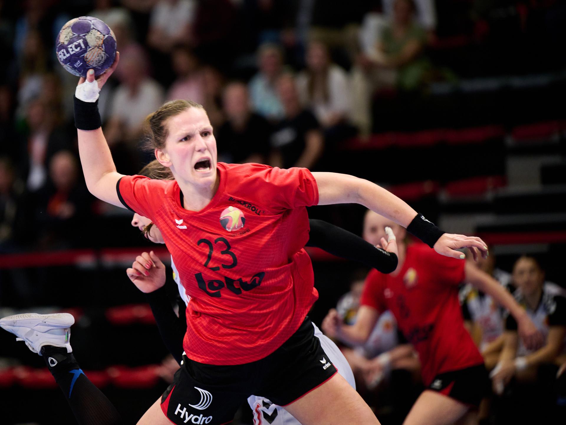 ATTENTION EDITORS - HAND OUT PICTURES - EDITORIAL USE WITH STORY ON HANDBALL ONLY - MANDATORY CREDIT ALAIN DECAMPS Hand out pictures released by Alain Decamps shows Belgium's Munia Smits during the handball game between the Black Arrows, Belgium national women handball team, and North Macedonia, a Qualifier Phase 2 Euro 2026 game on Wednesday 04 March 2026 in Hasselt. HAND OUT - ALAIN DECAMPS Belga and Belga Editorial Board decline all responsibility regarding the content of this picture.