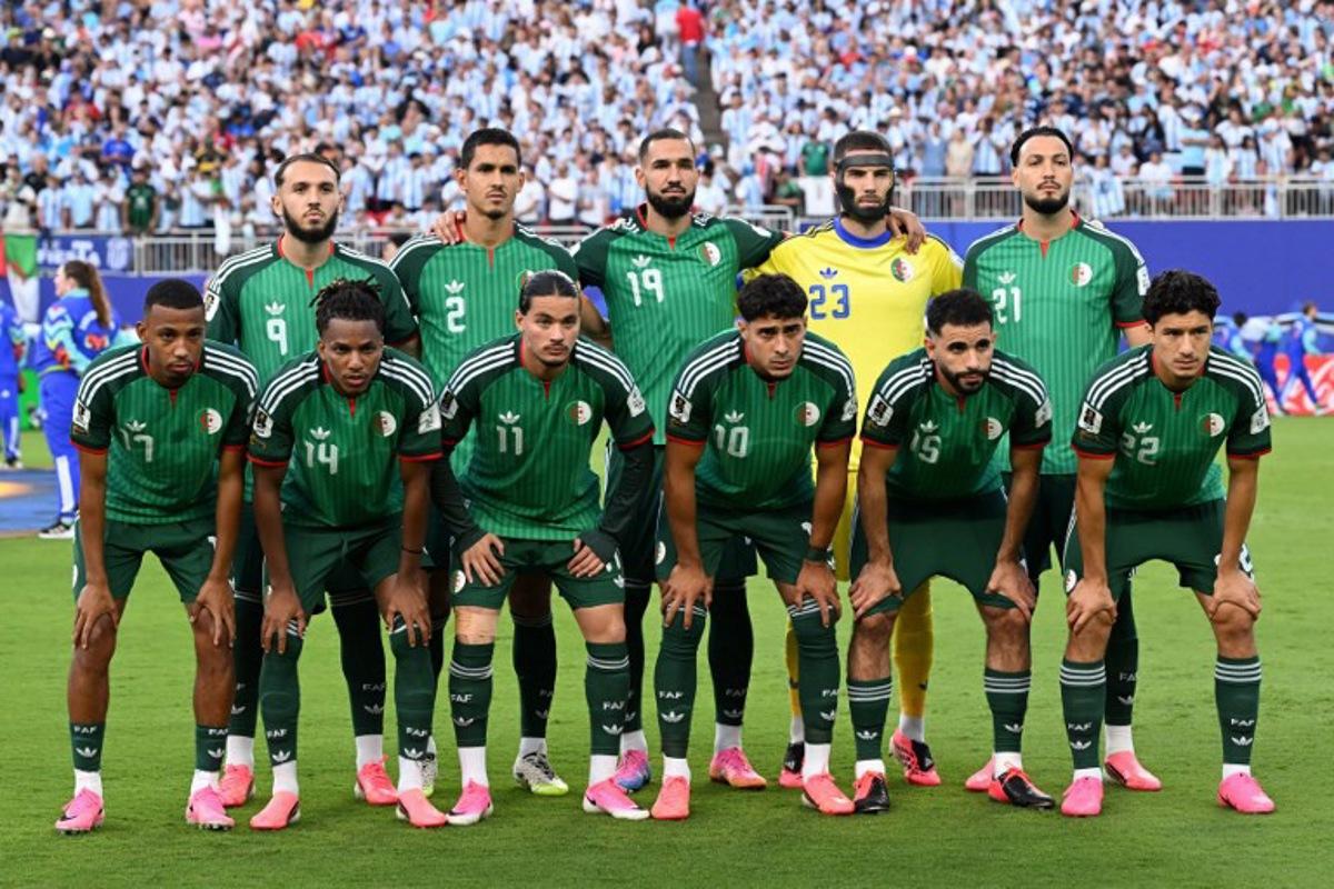 Algeria's players pose for a picture ahead of the 2026 World Cup Group J football match between Argentina and Algeria at the Kansas City Stadium in Kansas City on June 16, 2026. ROBERTO SCHMIDT / AFP