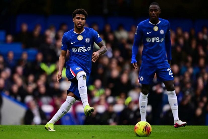 Chelsea's Brazilian midfielder #17 Andrey Santos passes the ball during the English Premier League football match between Chelsea and Burnley at Stamford Bridge in London on February 21, 2026. Ben STANSALL / AFP