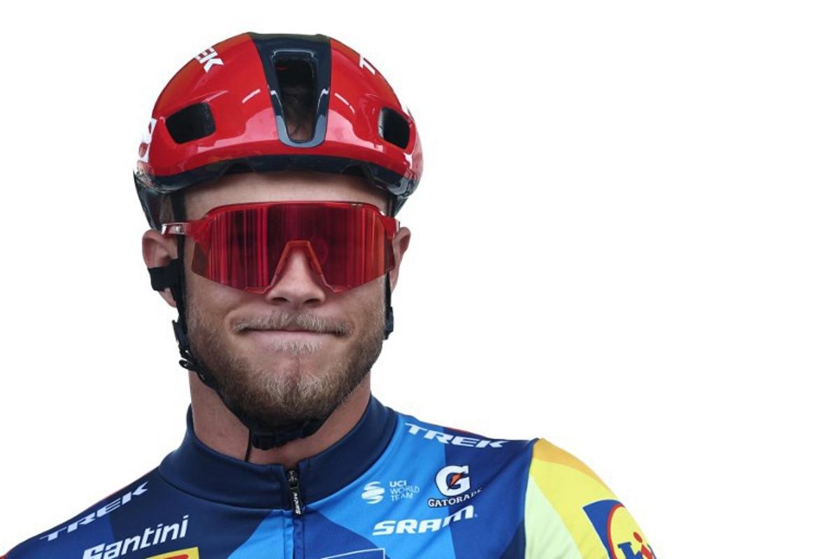 Lidl-Trek's Italian rider Jonathan Milan arrives at the start of the 123rd edition of the Paris-Roubaix one-day classic cycling race, 258.3 km between Compiègne and Roubaix, northern France, on April 12, 2026. Anne-Christine POUJOULAT / AFP