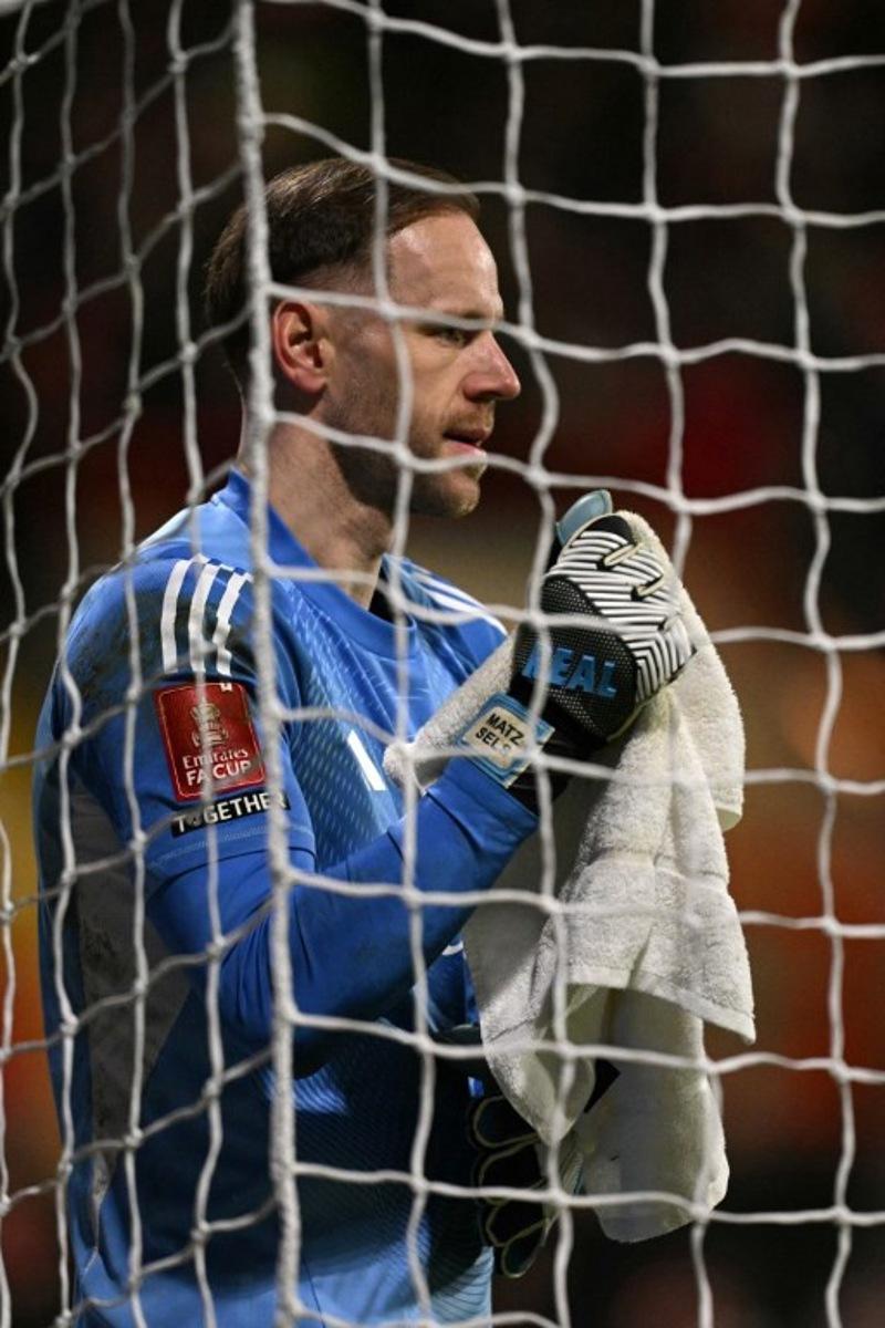 Nottingham Forest's Belgian goalkeeper #26 Matz Sels looks on during the English FA Cup third round football match between Wrexham and Nottingham Forest at the Racecourse Ground Stadium in Wrexham, north Wales, on January 9, 2026. Oli SCARFF / AFP